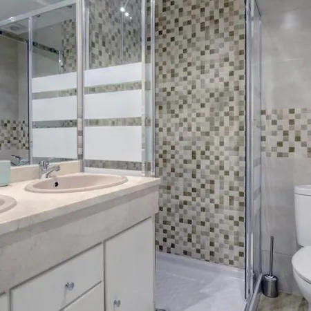 Primera Linea De Playa Apartment Marbella